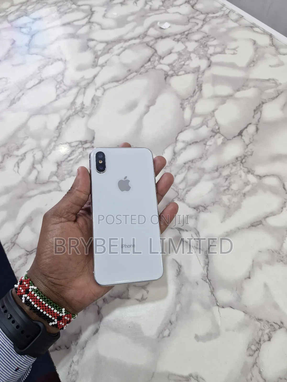Apple iPhone X 64 GB White
