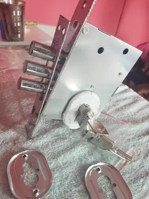 Heavy Duty Cylinder Deadlock