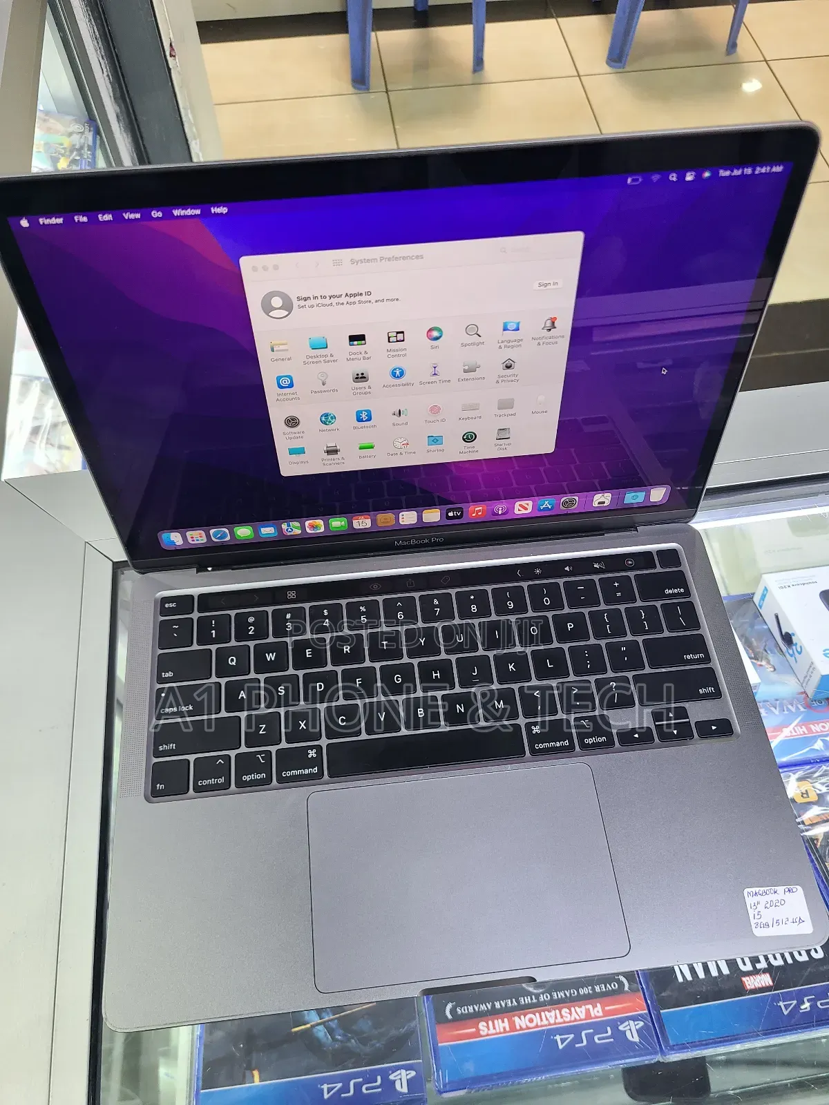 Laptop Apple MacBook 2020 8GB Intel Core i5 SSD 512GB