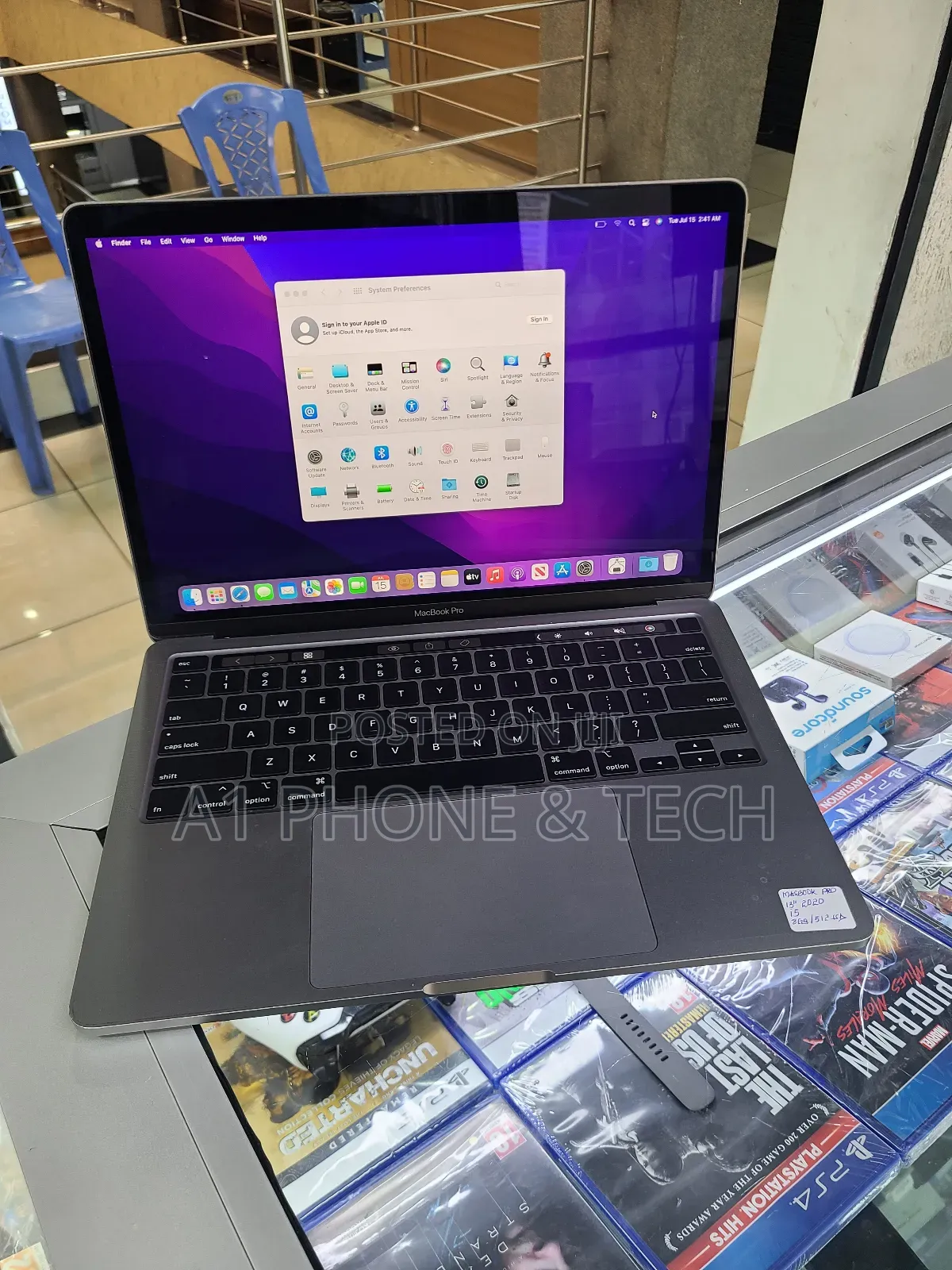 Laptop Apple MacBook 2020 8GB Intel Core i5 SSD 512GB