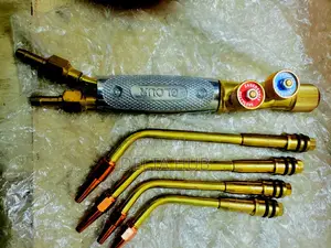 High-Performance Cutting Torch Delivers a Concentrated Flame