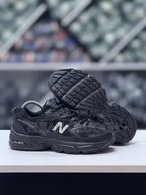 New Balance 530 Trainer All Black