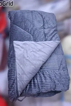 *Single Velvet Woollen Duvets - Size 6*6, *