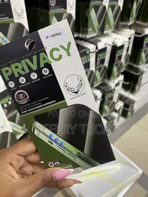 Magic iPhone 16 Pro Max Privacy Glass Screen Protector