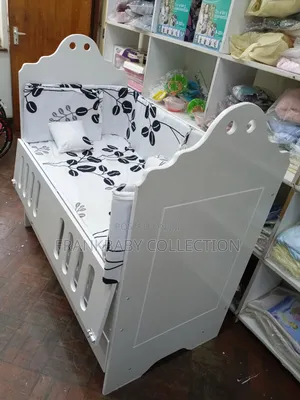 Convertible Baby Cot With Drawer. MDF Wood