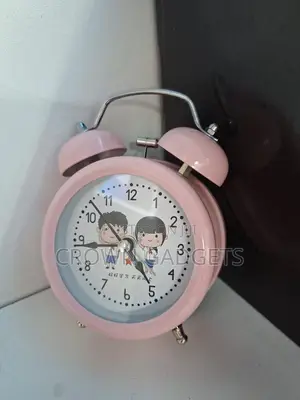 Silent Analog Clock – Alarm With Sweeping Hands