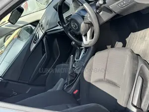 Mazda Axela 2019 White