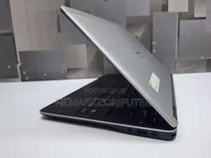 Laptop Dell Latitude E7240 8GB Intel Core i5 SSD 256GB
