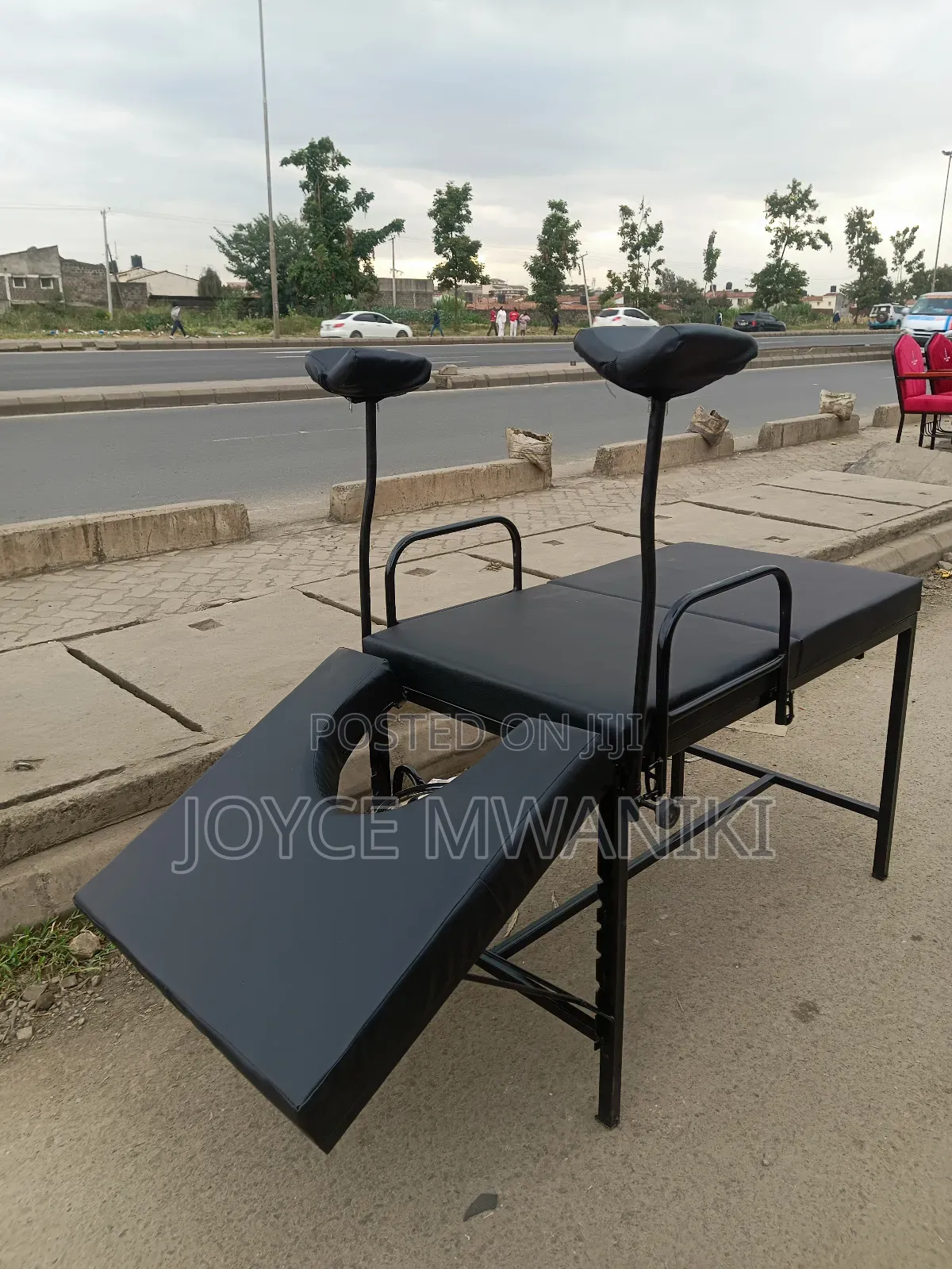Black Delivery Bed, 