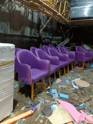 Manicure Seat, Purple Leather and Gold 