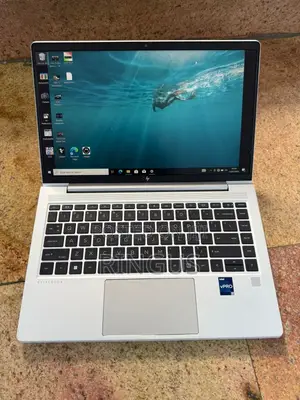 Laptop HP EliteBook 640 G9 16GB Intel Core i7 SSD 512GB