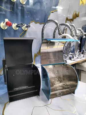 Tissue Holder Black