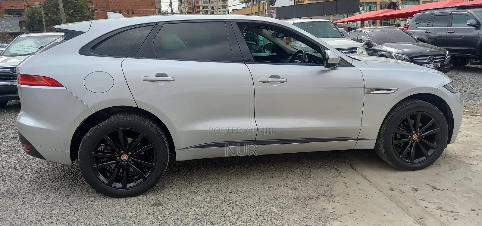 Jaguar F-Pace 2017 Silver
