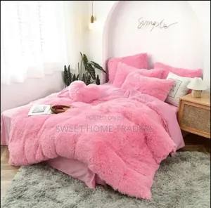 Fluffy Duvet With Bedsheets...