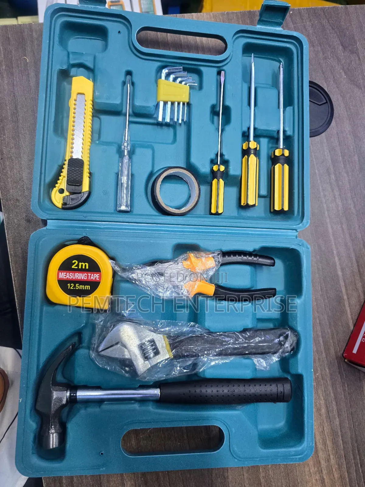 16-Piece Screwdriver Tool Kit.