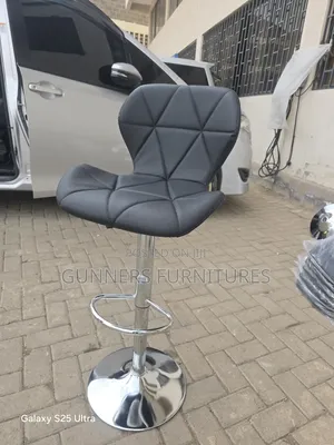 High Back Black Bar Stools
