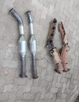 V8 200 Series 4700cc Catalytic  Converter