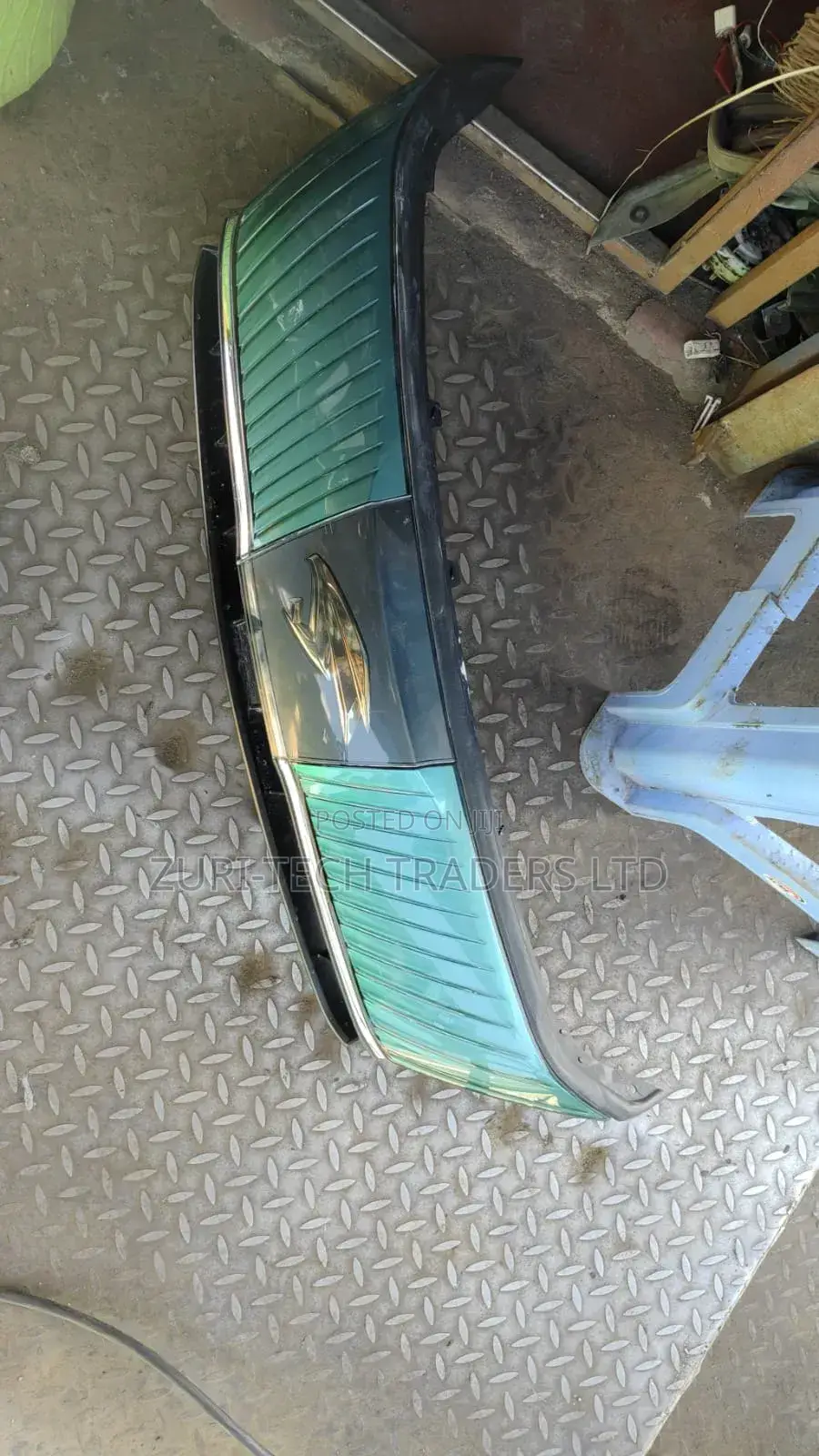 Harrier  2018 Bumper Grille