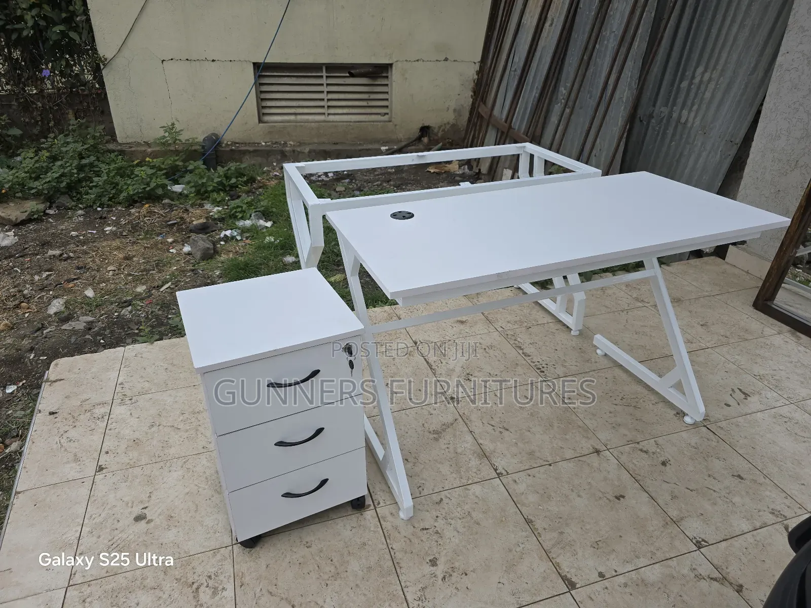 Office Desk And Office Drawer