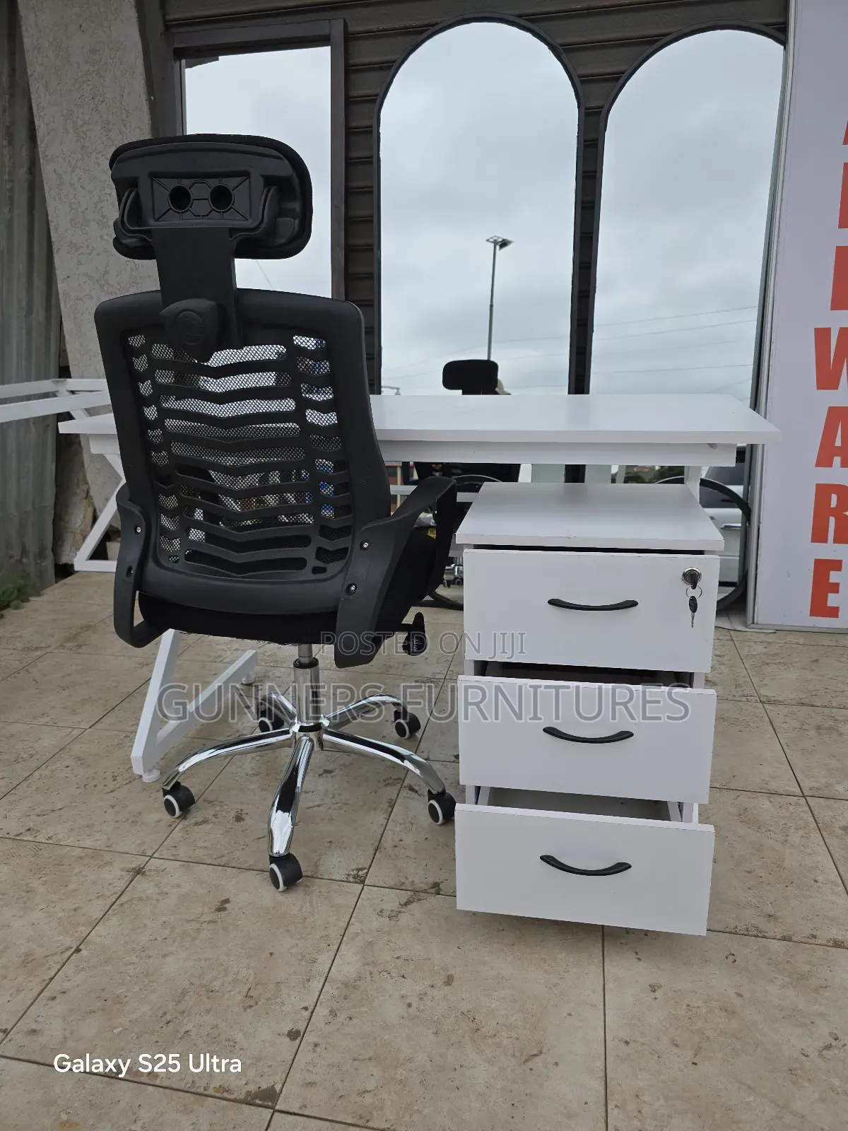 Combo Desk And Headrest Chair.