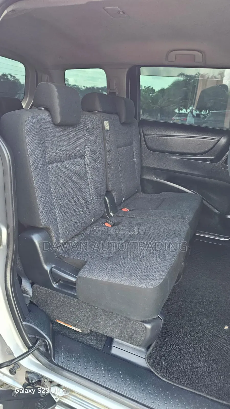 Toyota Sienta 2016 Silver