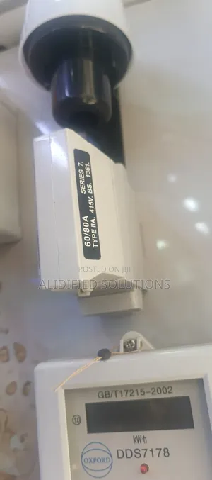 Single Cutout