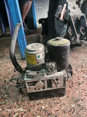 Abs Pumps Crown Letter C