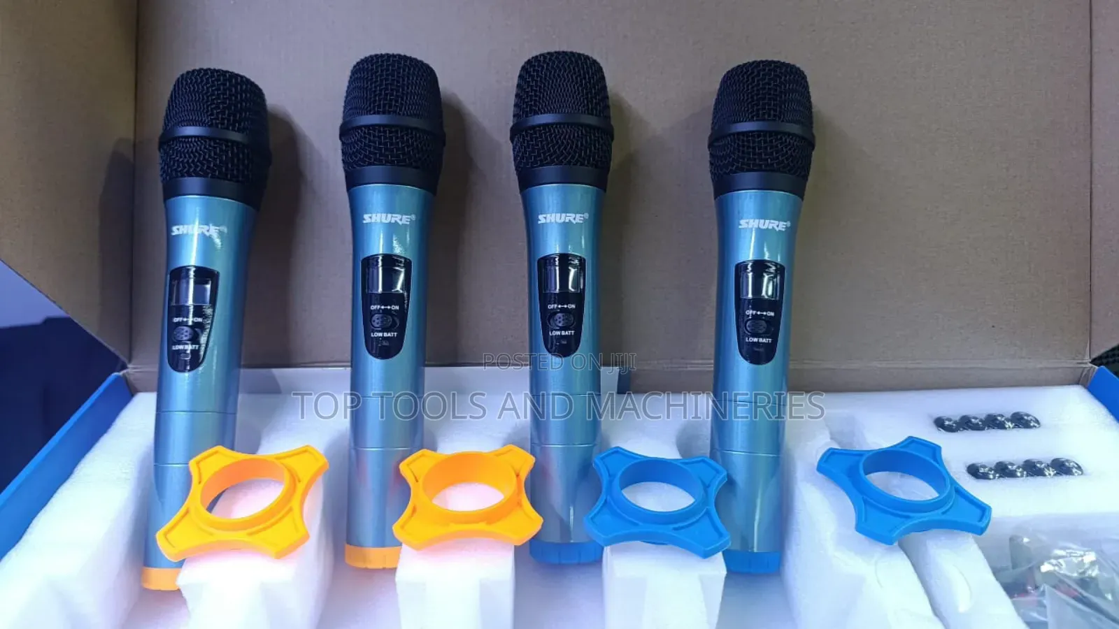 Shure 4 in 1 Professional Wireless Microphone