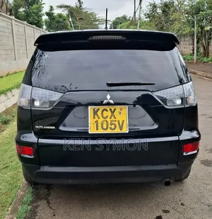 Mitsubishi Outlander SE 2011 Black