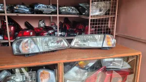 Nissan B15 Headlight Complete With Bulbs