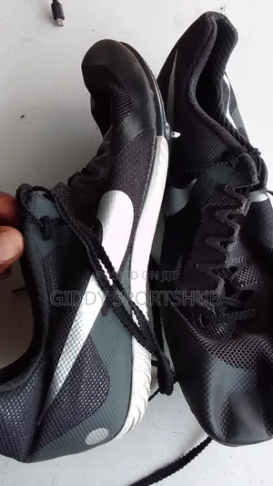 Original Mtumba Running Spikes