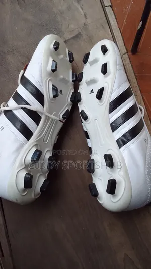 Adidas Size 45 White