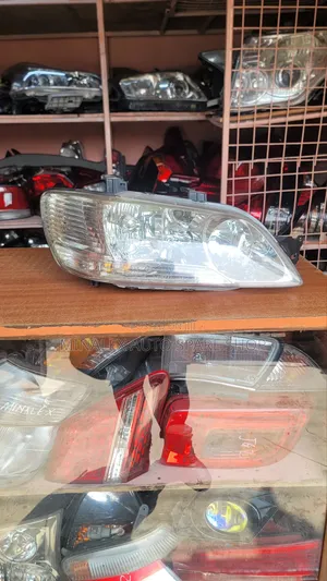 Luncer Headlight Complete With Bulbs And Sockets