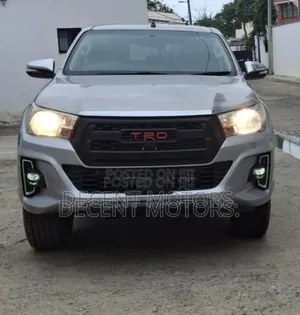 Toyota Hilux Revo Double Cab Deisel 2.4 RWD 2018 Silver