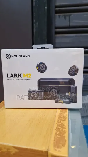 Hollyland Lark M2 Wireless Lavalier Microphone