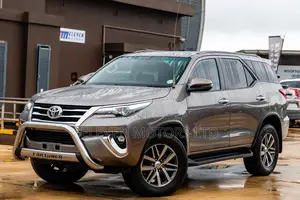 Toyota Fortuner 2020 Brown