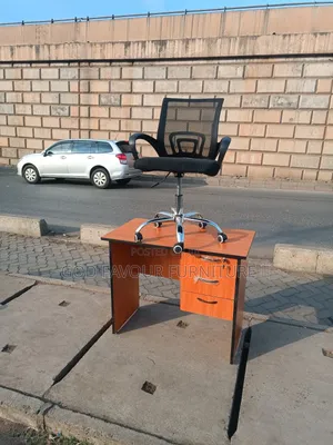 Wooden Office Desk Lockable With Mesh Office Chair Fw4j