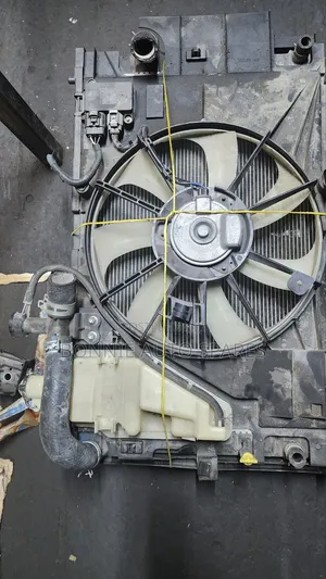 Aqua / Fielder Hybrid Radiator