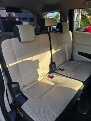Toyota Sienta 2017 White