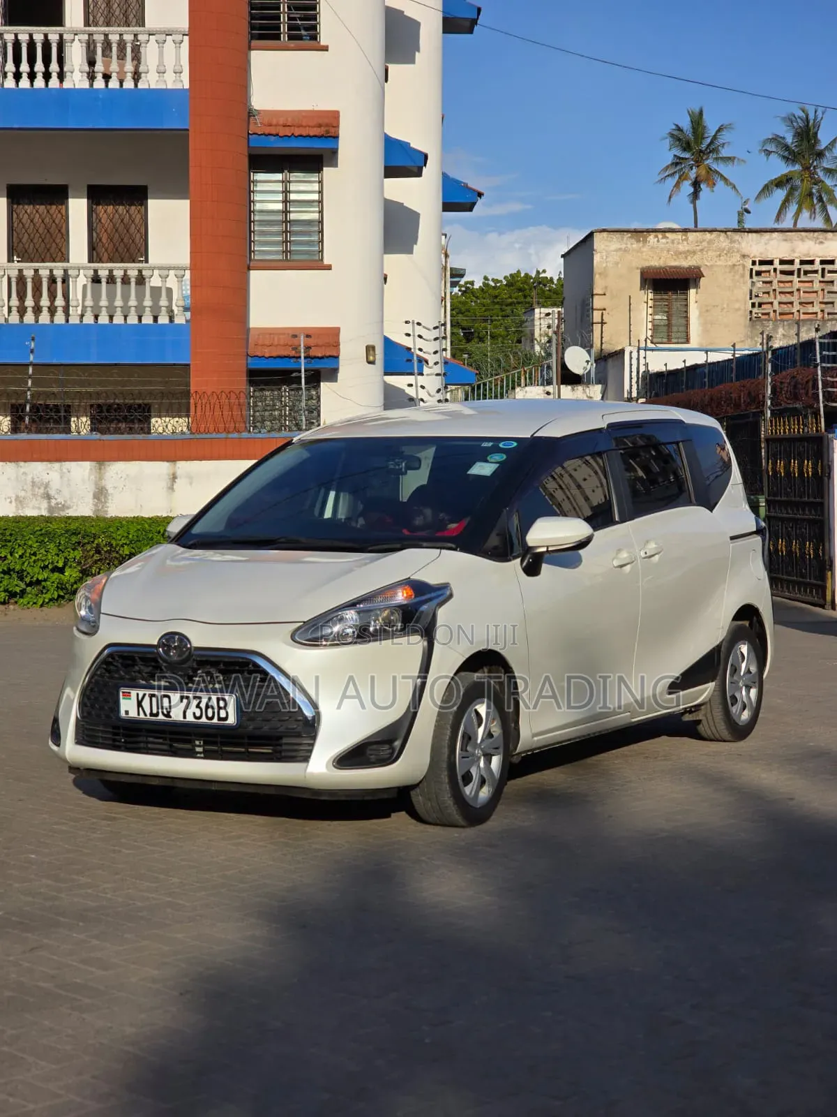 Toyota Sienta 2017 White