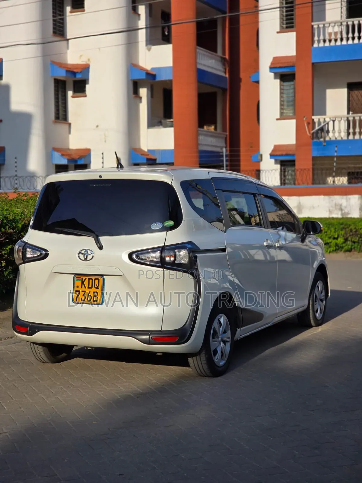 Toyota Sienta 2017 White