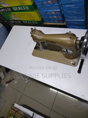 Commercial Suitable Complete Singer + Table