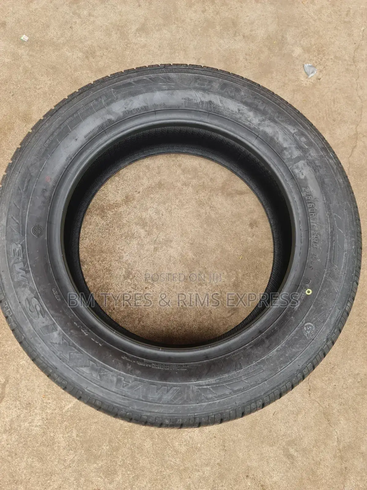 225 /60 R17 Maxxis Tyres (Hpm3)