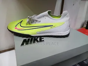 Phantom Gx Green and Gray Trainers Nike Football Tf Boots