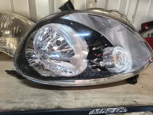 Honda Vazel 2014 Non Xenon Headlight