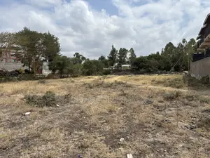 1/4 Acre Prime Plot for Sale