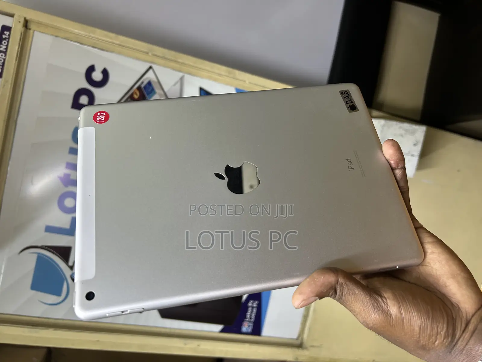 Apple iPad 10.2 (2019) 128 GB Silver