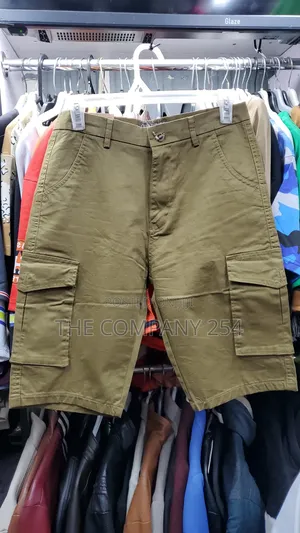 Quality Khaki Men Casual Cargo Shorts Available
