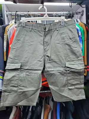 Quality Khaki Men Casual Cargo Shorts Available