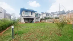 4bdrm Townhouse/Terrace in Loresho for sale